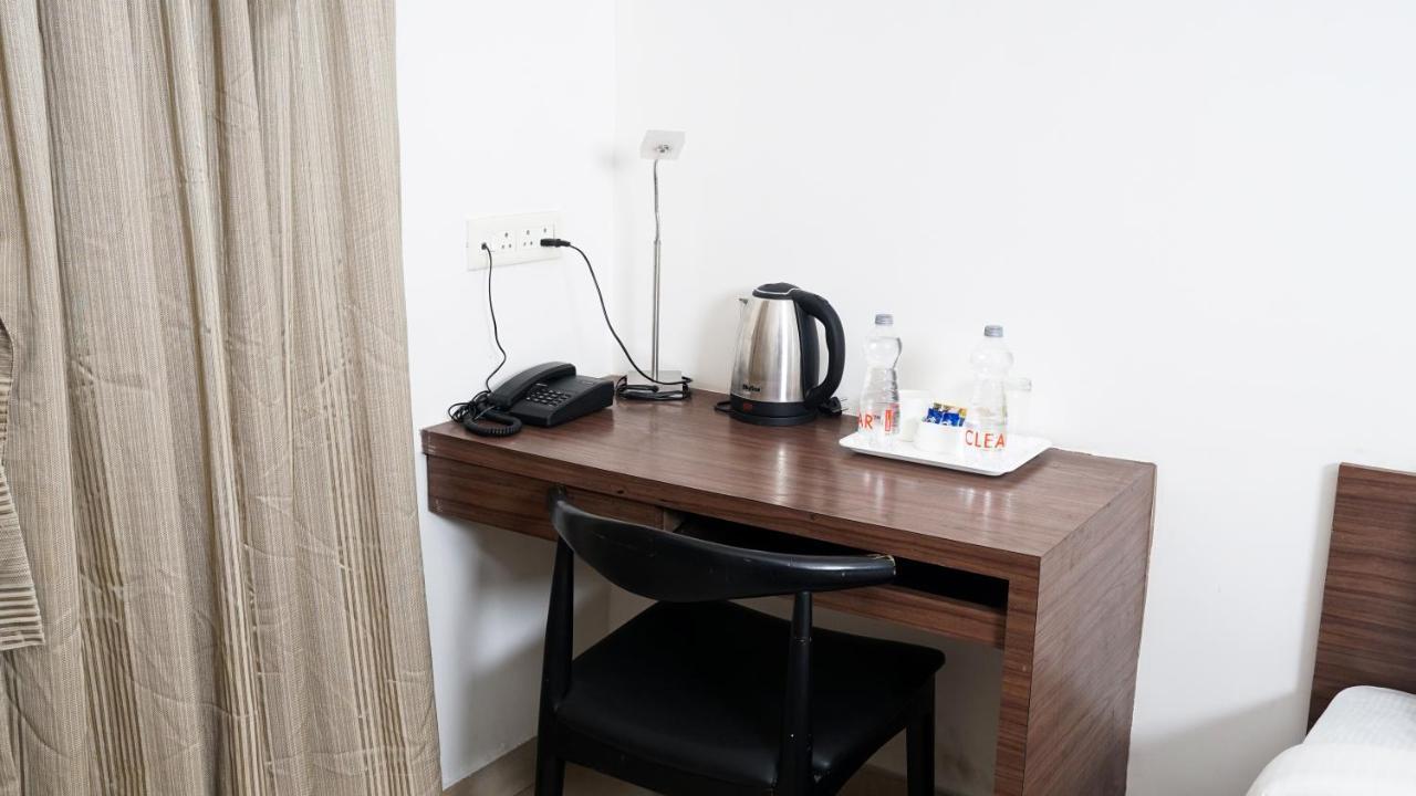 The Altruist Business Stays, Navi Mumbai-2 ภายนอก รูปภาพ